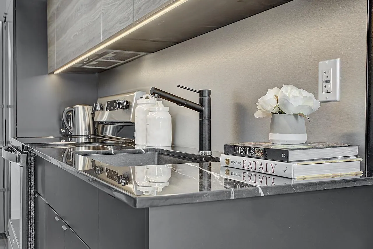 Les Lofts Du Centre By Simplissimmo Apartment Montreal